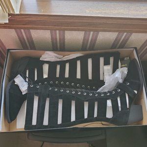 Forever 21 Women's Gladiator Heeled Boots